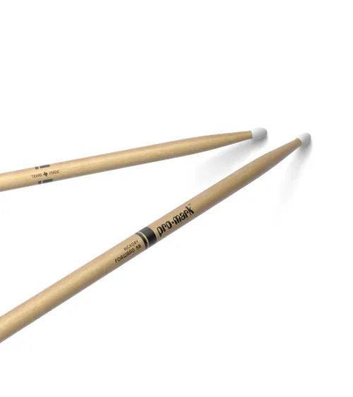 Baquetas ProMark Classic Forward 5B, Nogal americano con punta ovalada de nailon