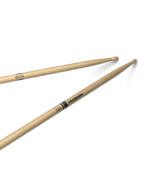 Baqueta de nogal americano con punta de madera JR "Junior" de ProMark.