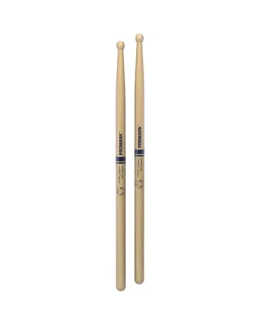 Baqueta de nogal americano con punta de madera DC17 de ProMark, diseñada por Scott Johnson.