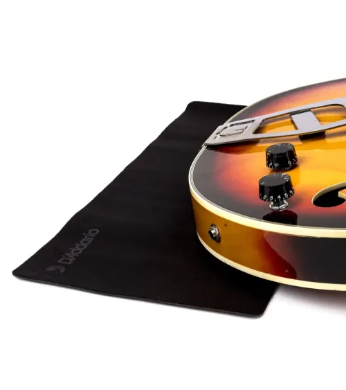 Bass Maintenance Kit. Kit de mantenimiento para bajo, de D'Addario