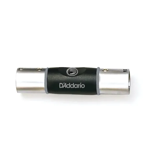 Adaptador XLR macho de D'Addario.